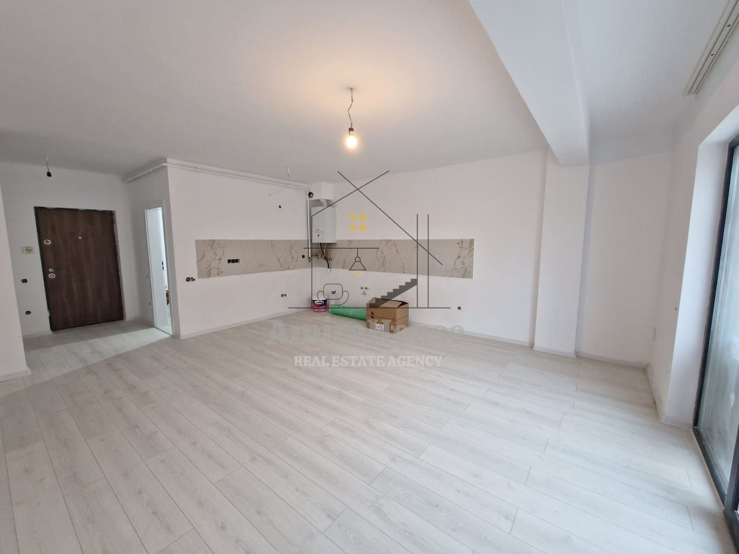 Apartament 2 camere, finisat, parcare, terasa 31 mp,  str Sub Cetate, Floresti - Poză 5