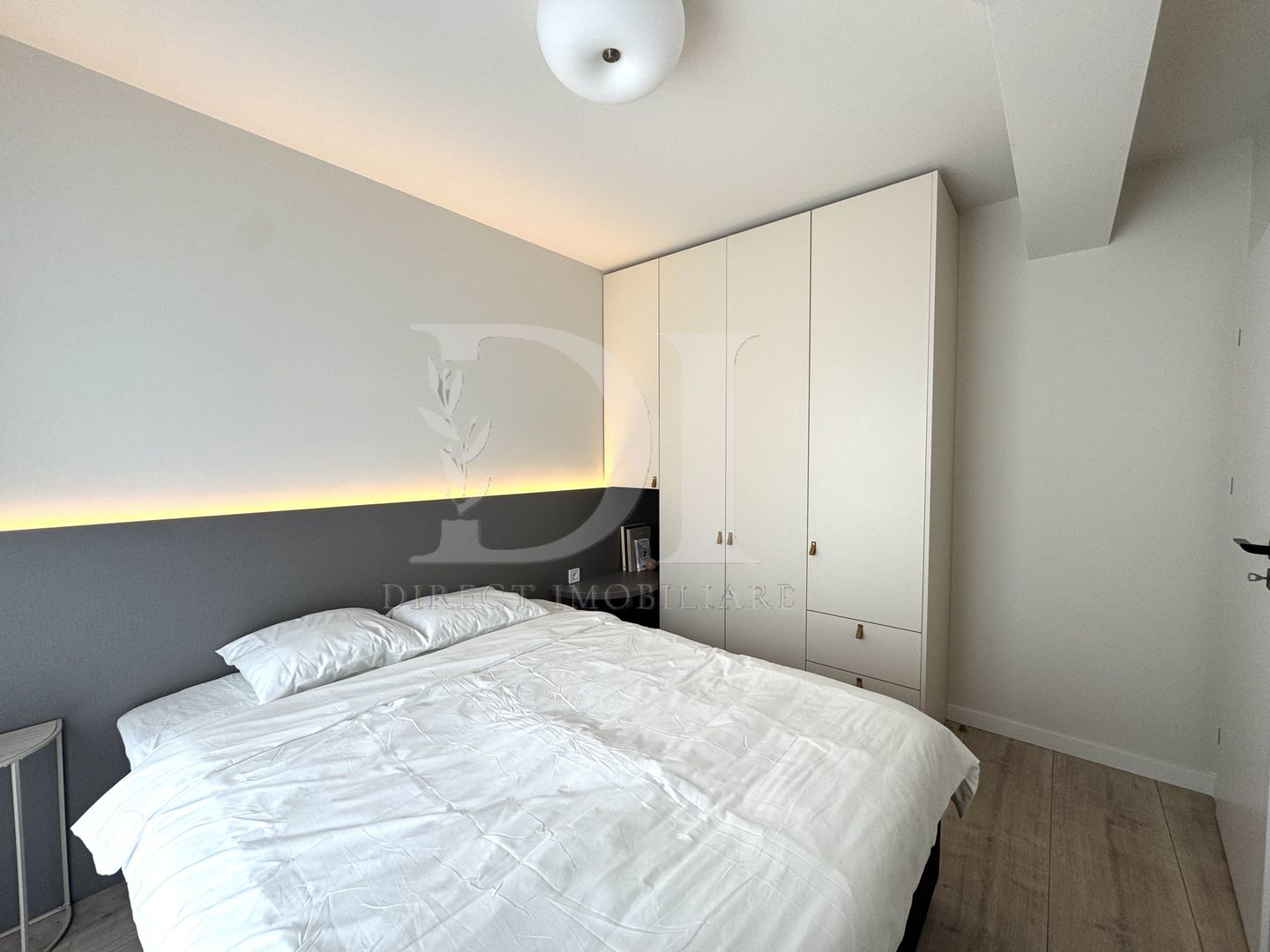 Apartament ultramodern / gradina de 43 mp - Poză 16