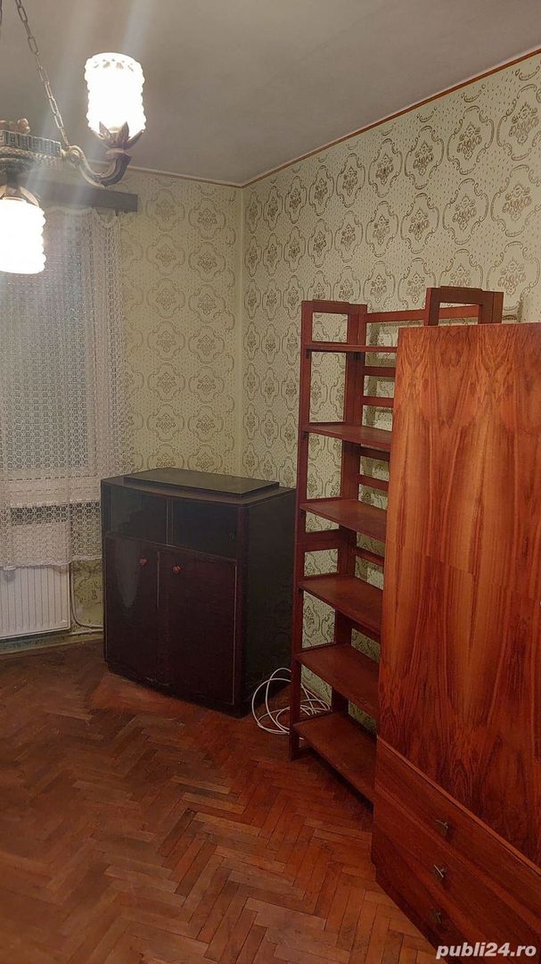 De vânzre apartament spațios în Satu Mare, pe Aleea Mircești, cu 3 camere, - Poză 7