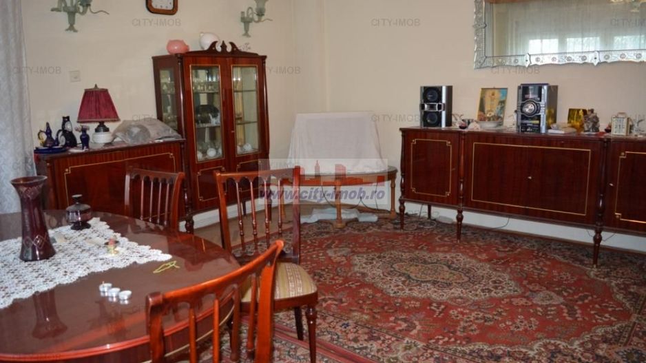 Vanzare 2 apartamente  in   VILA Drumul Sarii P + 2 - Poză 3