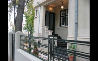 Apartament in vila Capitale - Poză 3