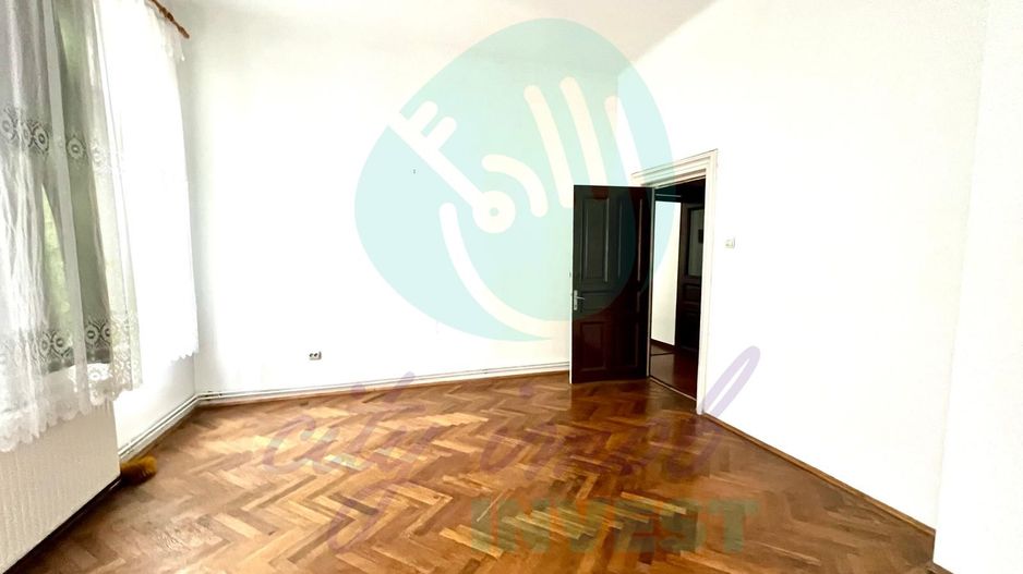 Ap. în Vilă– 4 camere | Ultracentral – Parcul Cișmigiu | Curte comună - Poză 5