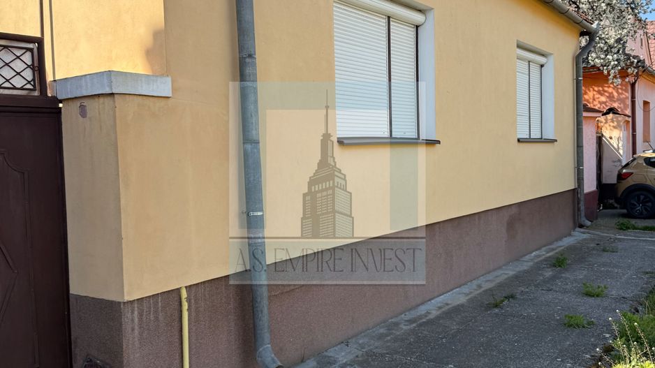 Casa 3 camere,singur in curte,360 mp teren - Halchiu/Brașov - Poză 3