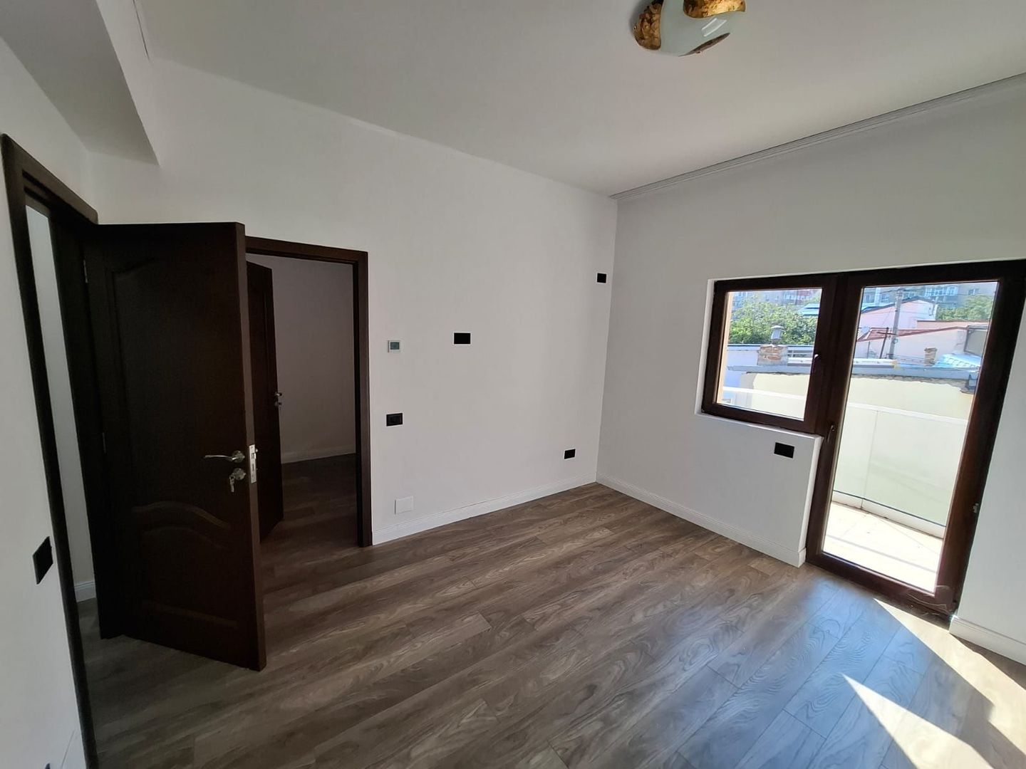 Vila deosebita Constructie noua 13 Septembrie - Poză 9