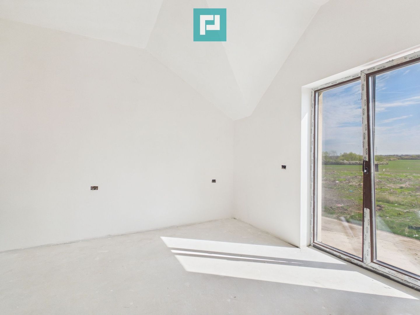 Duplex luminos 101 mp utili, teren 350mp în Covaci - Poză 23