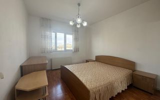 Apartament 3 camere decomandat cu 2 băi în Calea București - Poză 10
