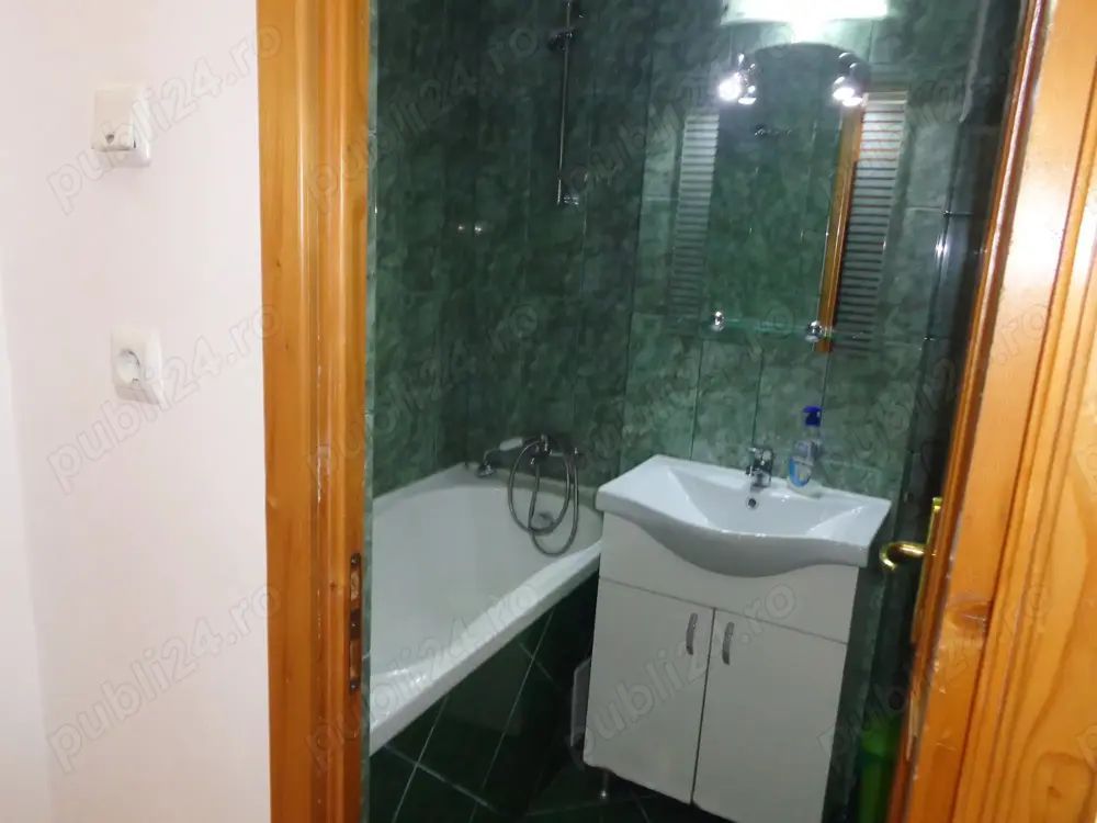 GARSONIERA  LUMINOASA ZONA DOROBANTI - Poză 4
