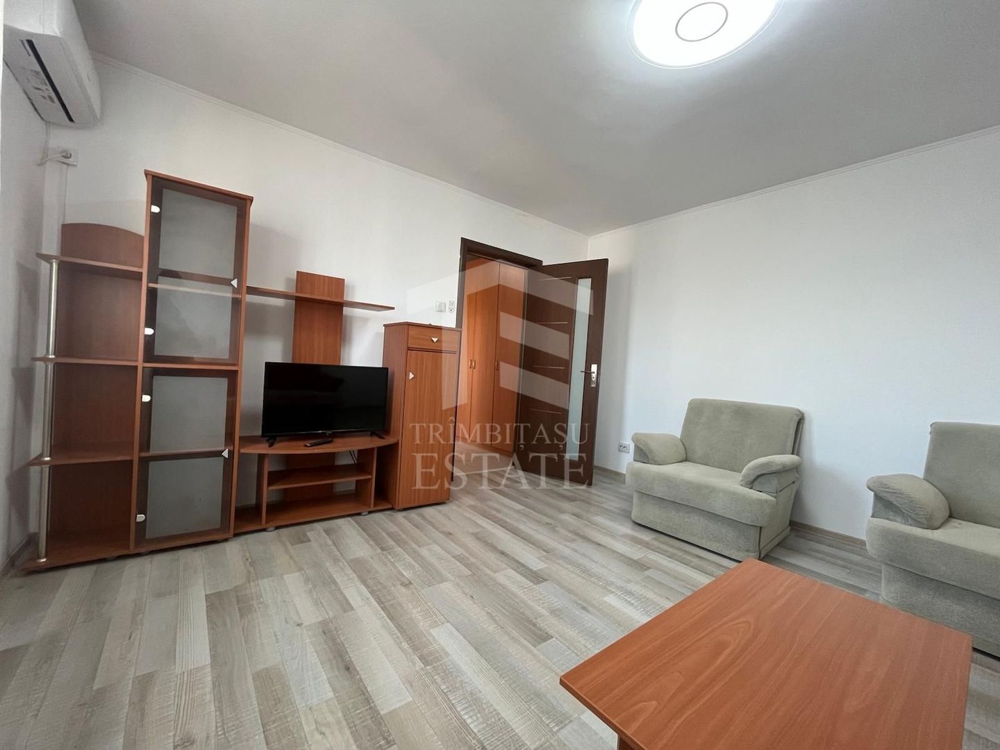 2 camere de inchiriat Parc Drumul Taberei Moghioros conf.1 comision 0 - Poză 3