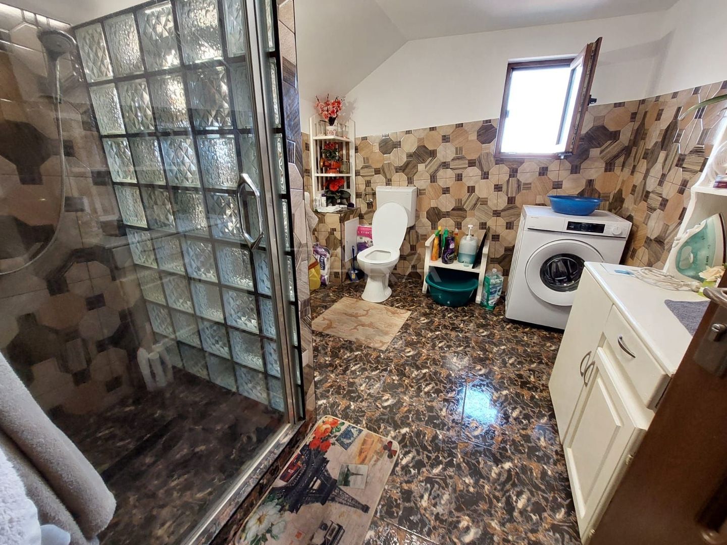 Oportunitate unica! Casa cu 4 camere ideala pentru familie. - Poză 5