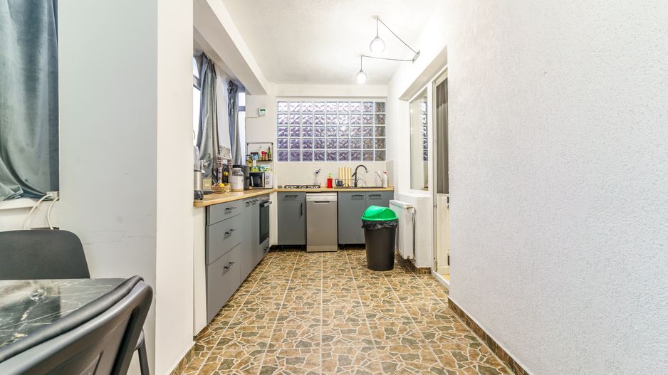 Casa individuala cu 3 apartamente, comision 0%, Intre Lacuri - Poză 6