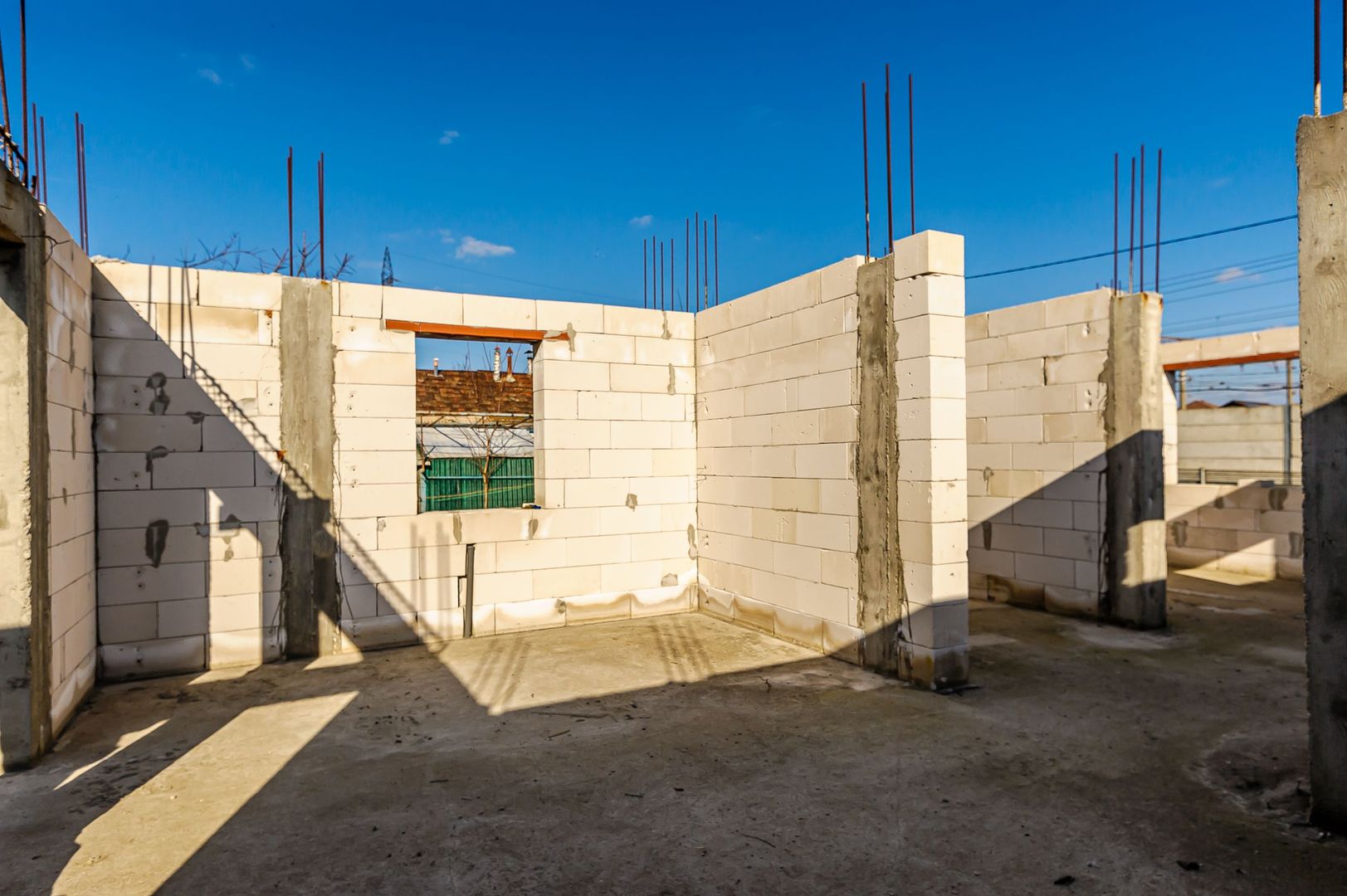 Rezervat! - Casă în stadiul de construcție, 6 Vânători - Poză 6