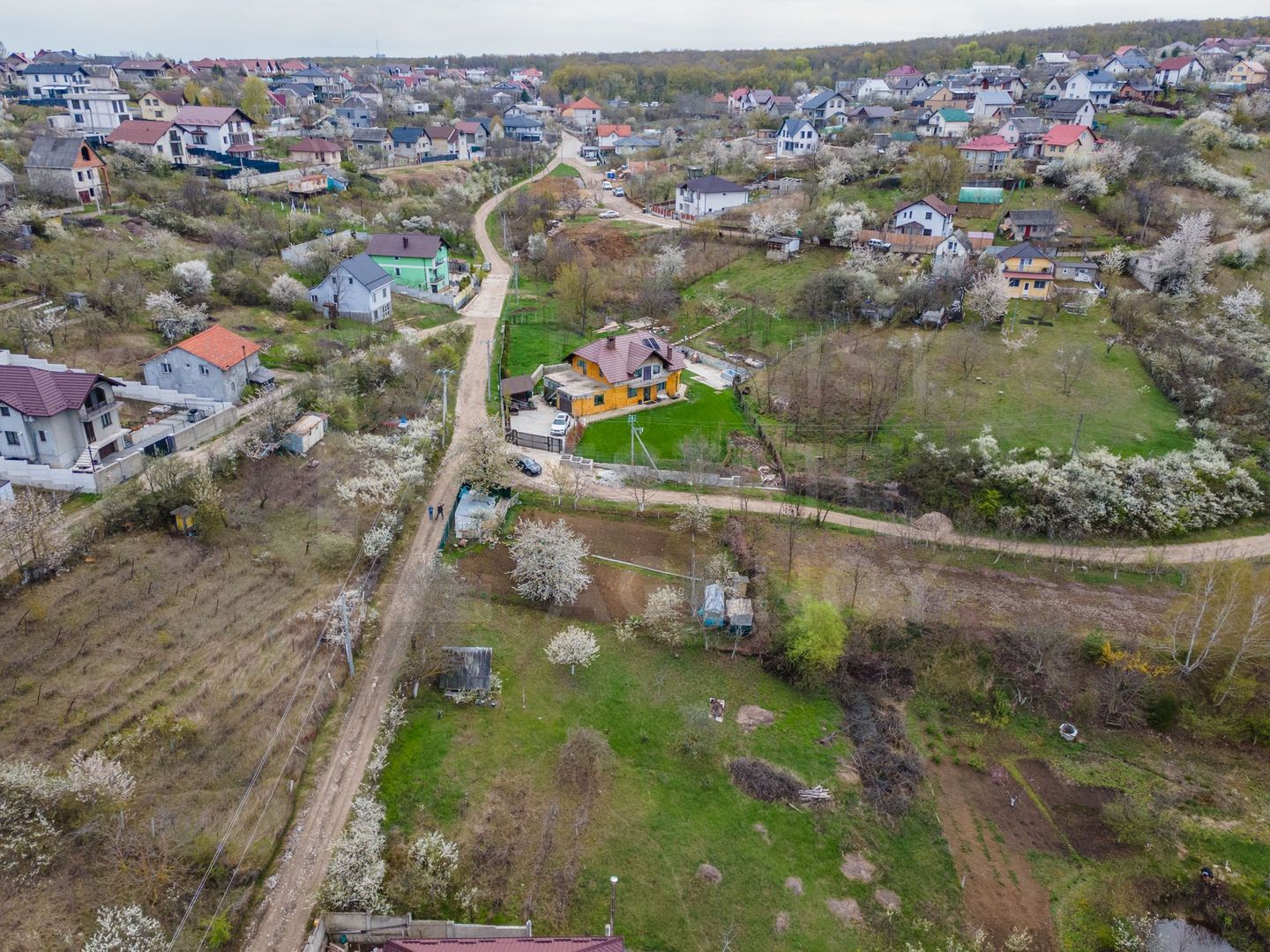 Vânzare, teren, 16 ari, str. Prieteniei, Dumbrava - Poză 3