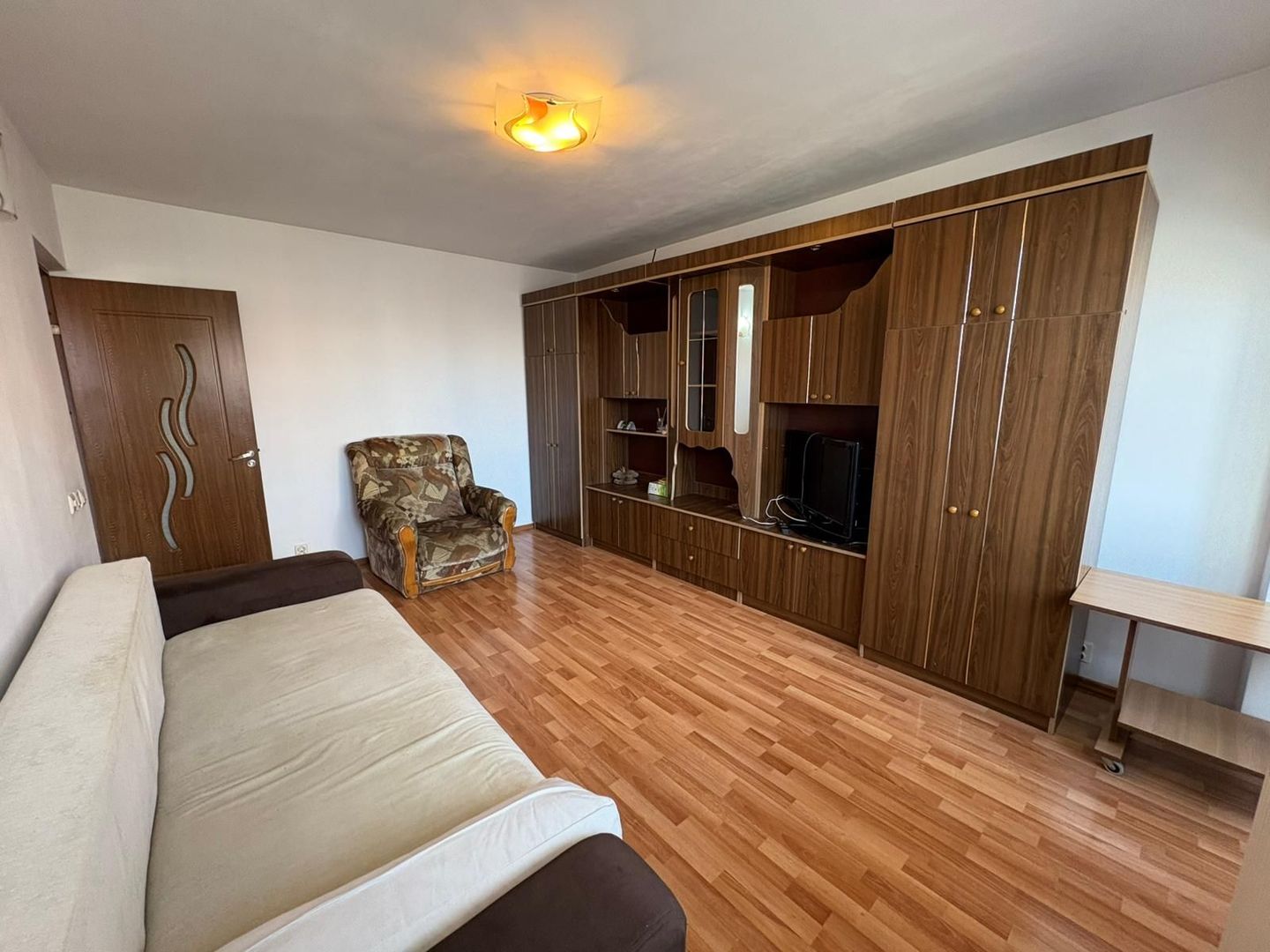 AP. 2 CAMERE EROII REVOLUTIEI, BUCATARIE INCHISA, MODERN, METROU 2 MIN - Poză 2