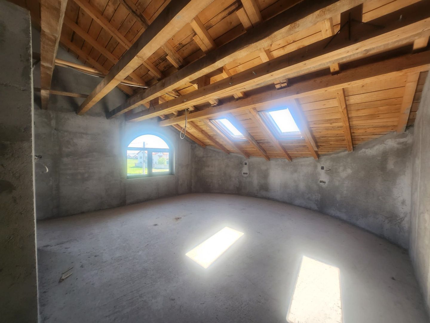 Casa de vanzare Geamana - Poză 19