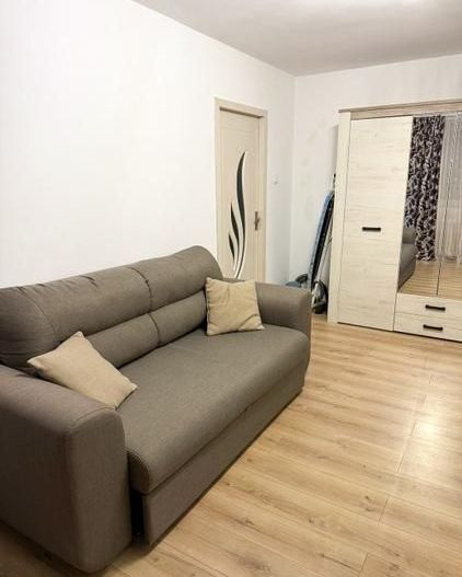 De inchiriat apartament cu 2 camere , Tineretului sector4 - Poză 5