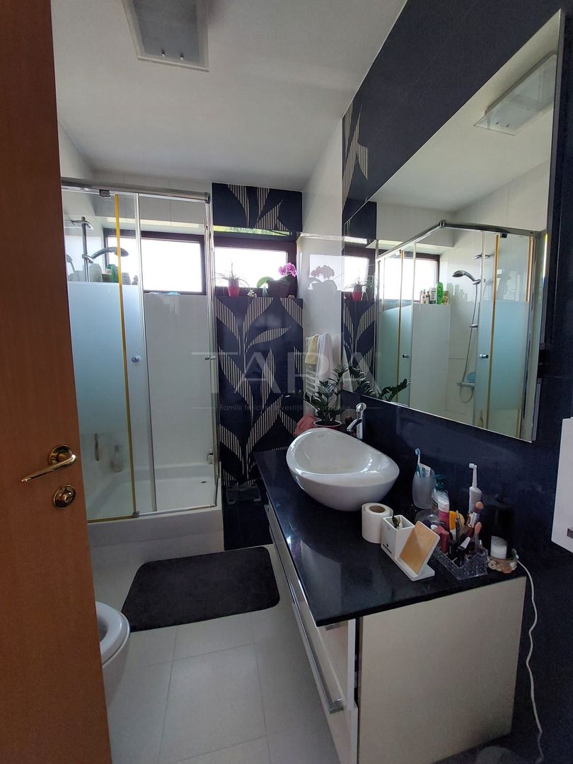 Casă cu 5 camere. de vânzare in Floresti, zona Parcului Poligon. - Poză 9