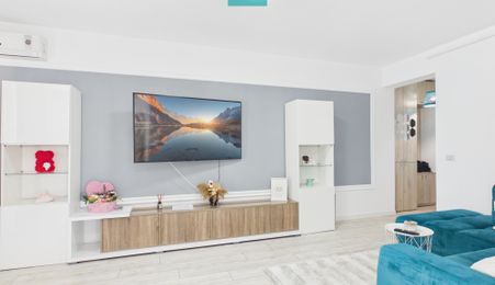 Apartament cu 3 camere Adora Park