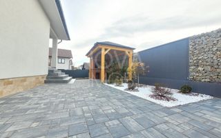 Casa individuala pe un singur nivel cu garaj dublu - Selimbar - Poză 5