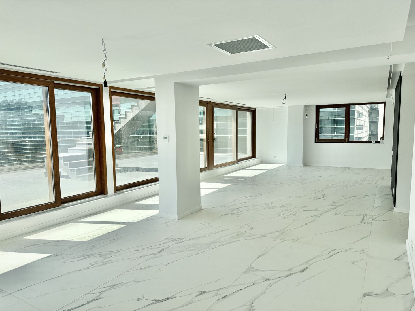 Penthouse 4 camere cu rooftop 150mp - Poză 8