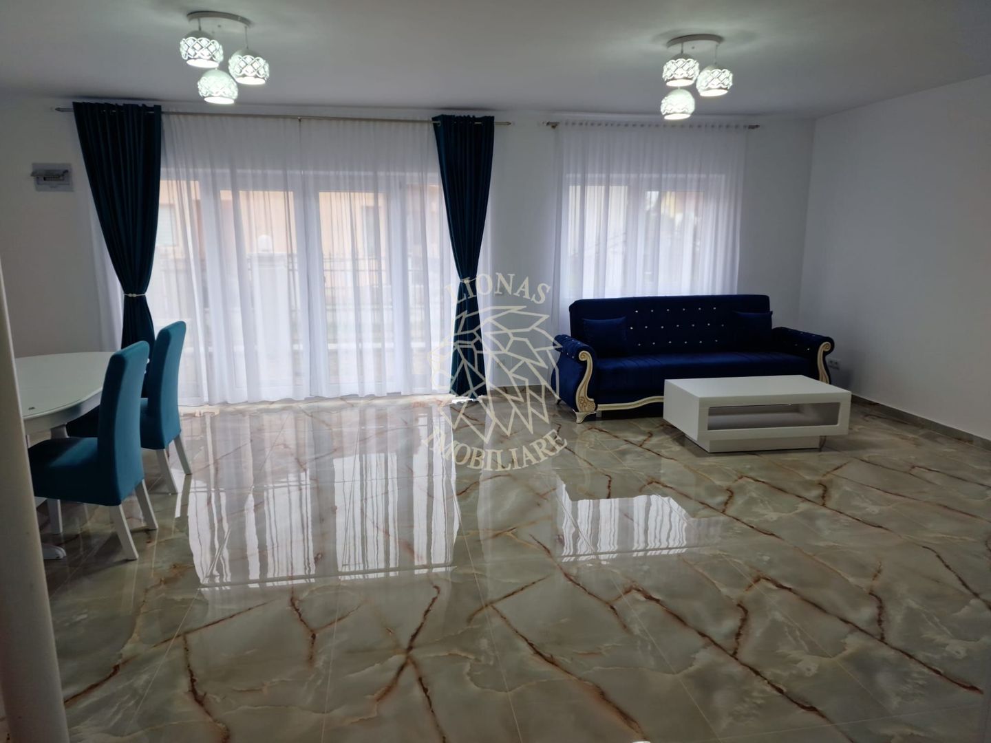 Casa de inchiriat 4 camere 180 mp-curte-Zona Hotel Diana - Poză 1