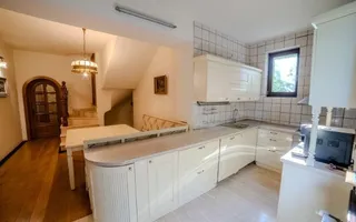 Vilă de excepţie centru Iaşi - Poză 13