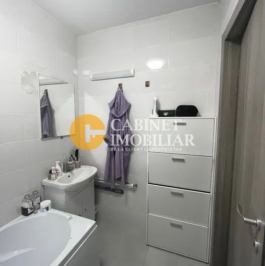 Apartament cu o cameră de vânzare în Cug, Iasi - Poză 3
