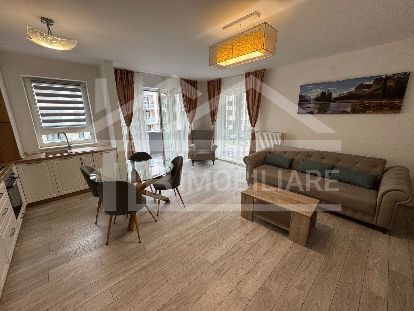 Apartament cu 3 camere, 80mp, parcare, Zona Maurer Residence - Poză 2