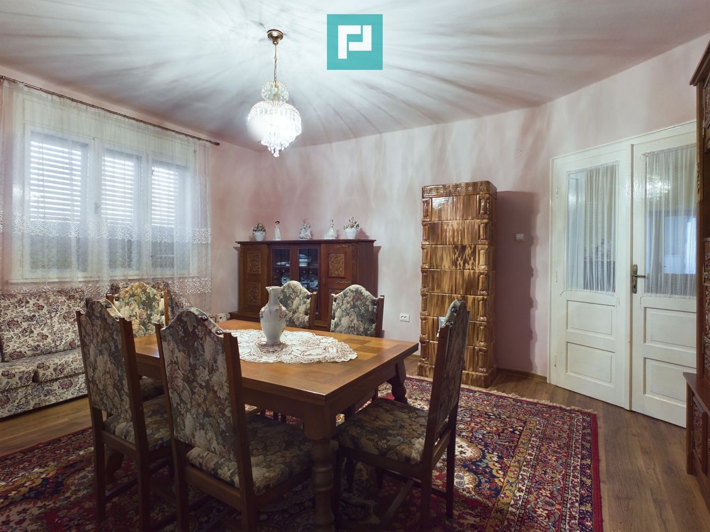 Casă pitorească în județul Arad - Poză 3