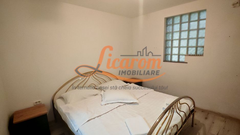 Vila 10 camere,pretabil compartimentare in 2 unitati separate,ASTRA. - Poză 18