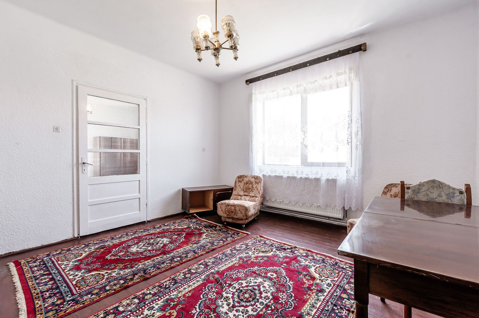 Casă cu 2 corpuri de clădire în Pecica, Arad. - Poză 6
