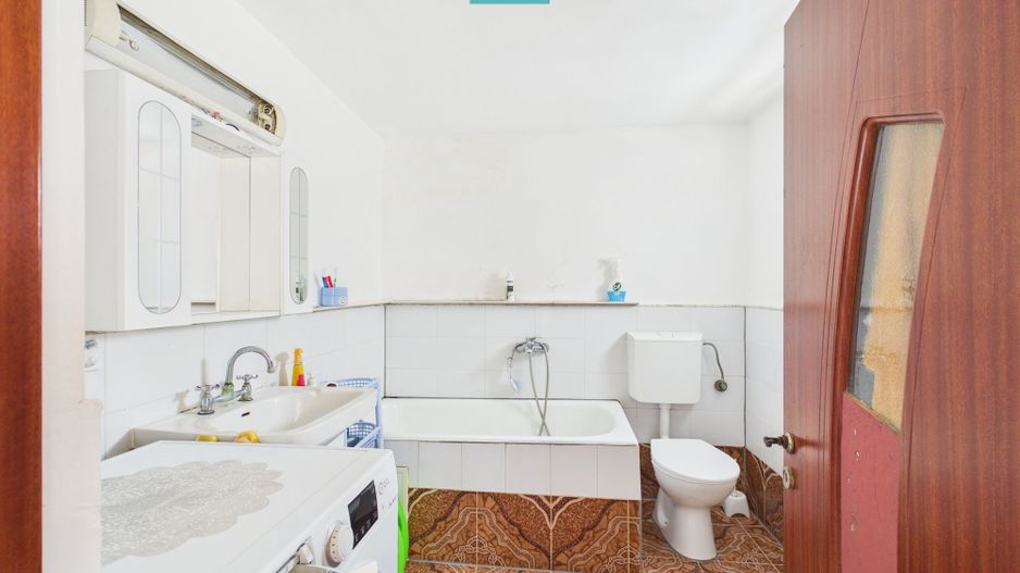 2 case separate + curte 1400 mp – Zona Dâmbovița - Poză 9