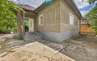 Casă cu 4 camere și teren de 4227mp în Curtici - Poză 22