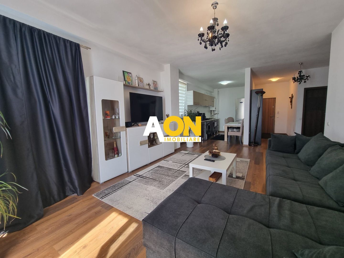 Apartament 2 camere, mobilat, utilat, bloc nou, Centru - Poză 1