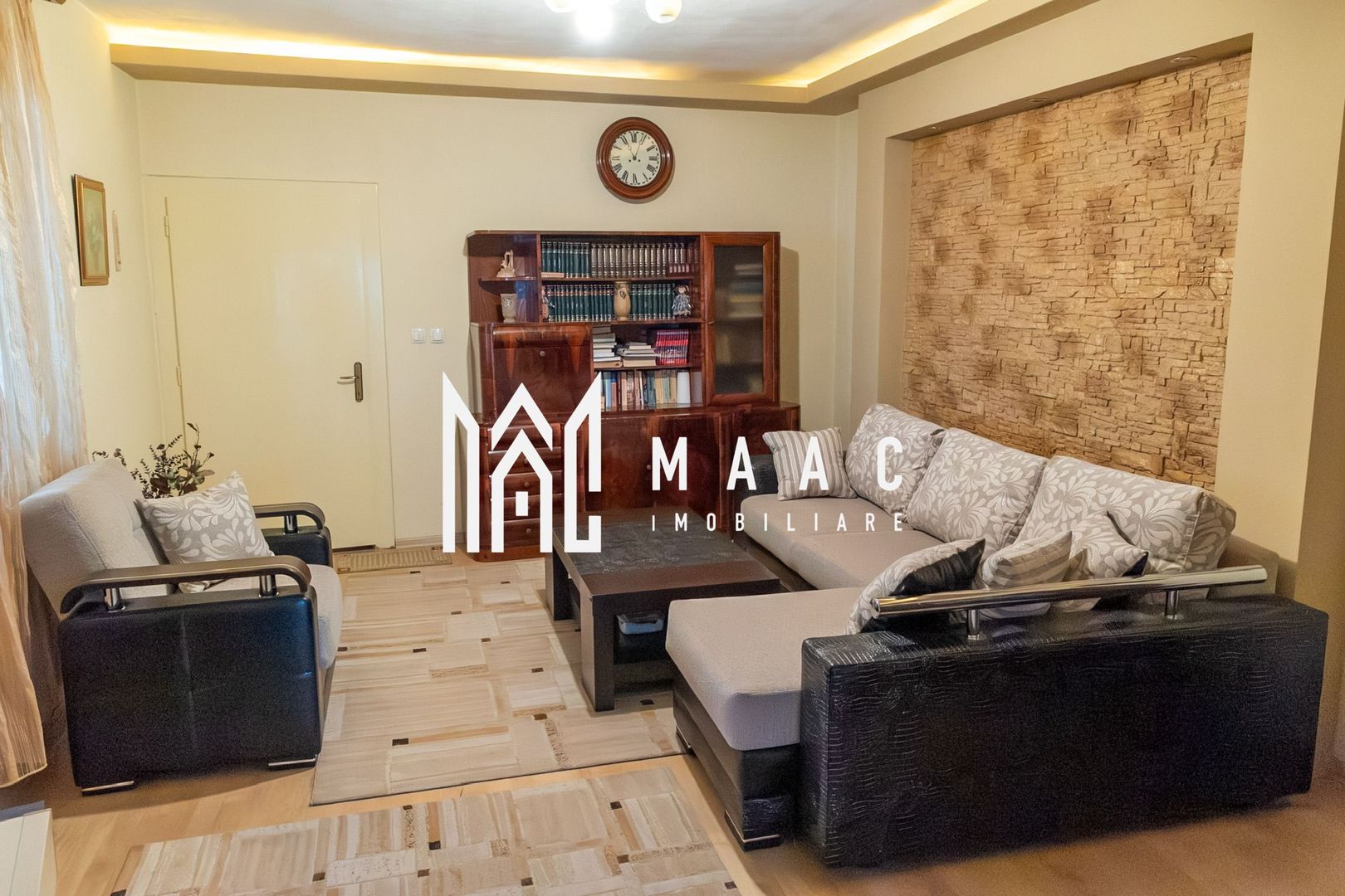Casa individuala 5 camere | Zona centrala Agnita | Teren 990 mp - Poză 2