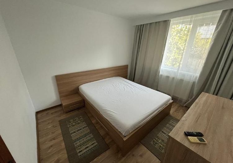 Apartament decomandat de 2 camere in zona Romancierilor - Poză 3