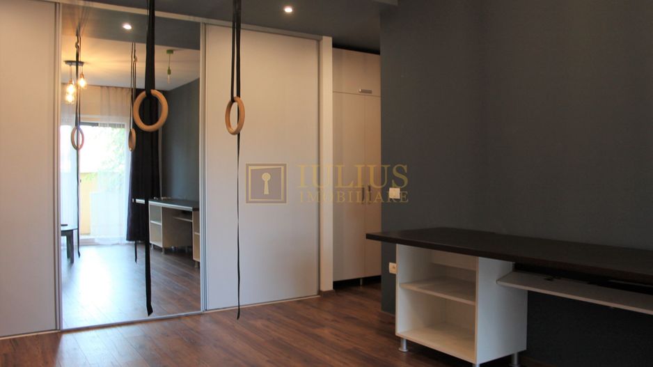 Apartament cu terasa la parter in complex, deosebit, zona linistita. - Poză 2