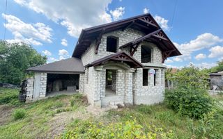 Casa in centrul or.Ialoveni - Poză 2