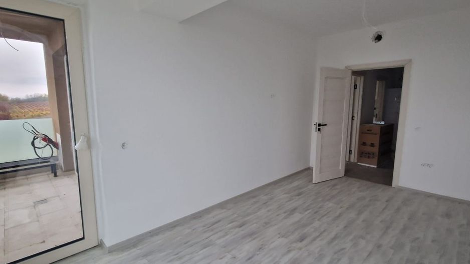 Apartament 3 camere MUTARE IMEDIATA 80 mp Copou 152000 euro - Poză 4