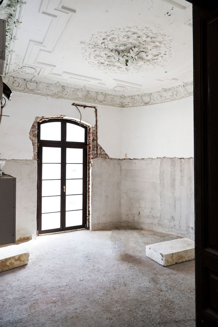 O BIJUTERIE ARHITECTURALA IN CENTRUL BUCURESTIULUI - Poză 13