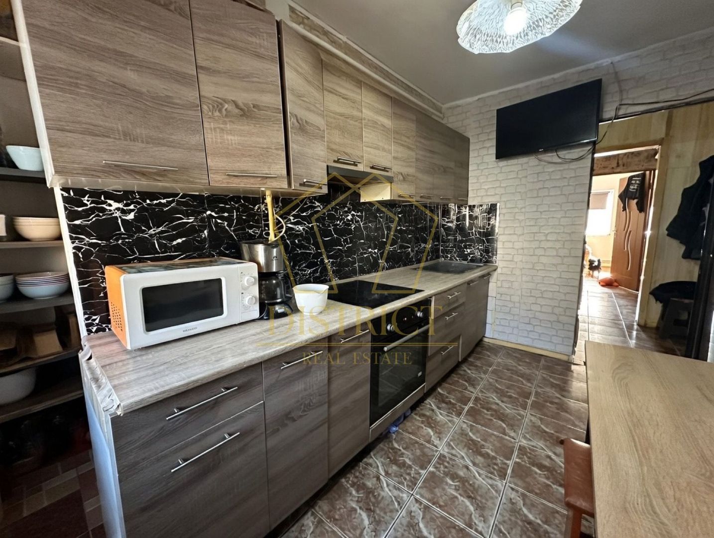 Apartament spatios cu 4 camere | Zona Sagului - Poză 8