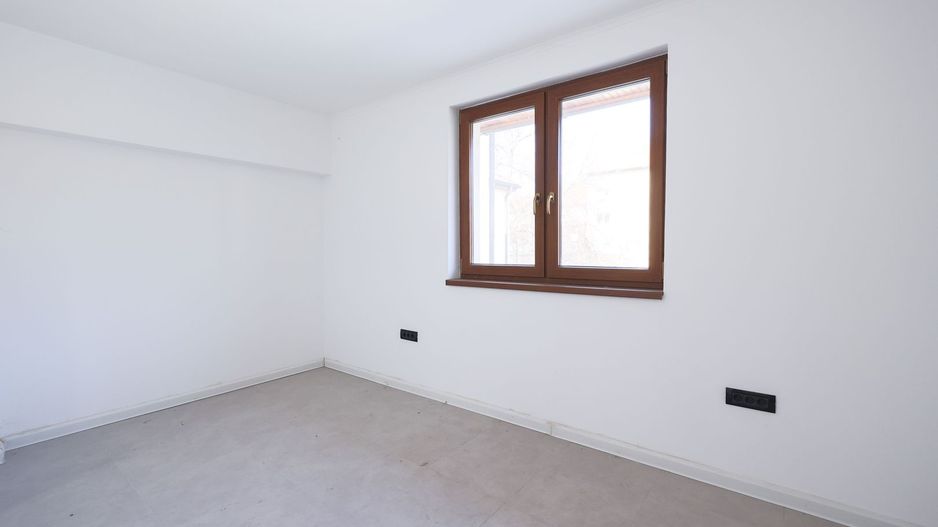 Cladire situata Ultracentral D+P+1E+M de inchiriat Comision 0 - Poză 9