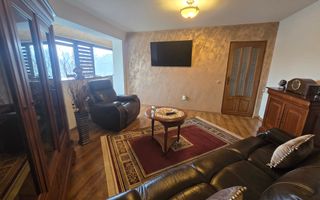 Apartament 2 Camere M-uri, Vedere spre Catedrala, Complet Renovat - Poză 10