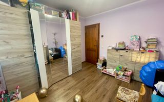 Imobil cu multiple posibilități de utilizare, cu doua locuri de parcare in curte - Poză 23