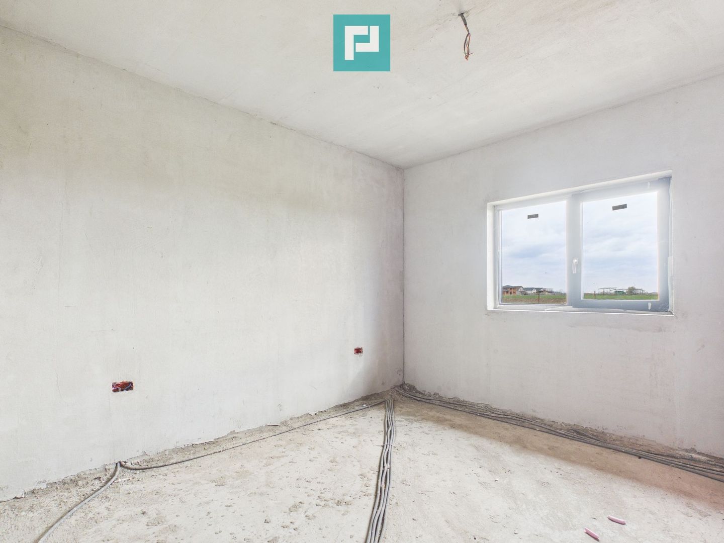 Casa nouă la roșu în Zimandcuz - Poză 14