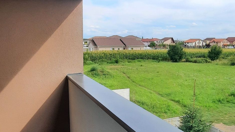 Apartament cu 2 camere si  2 locuri de parcare - Poză 10