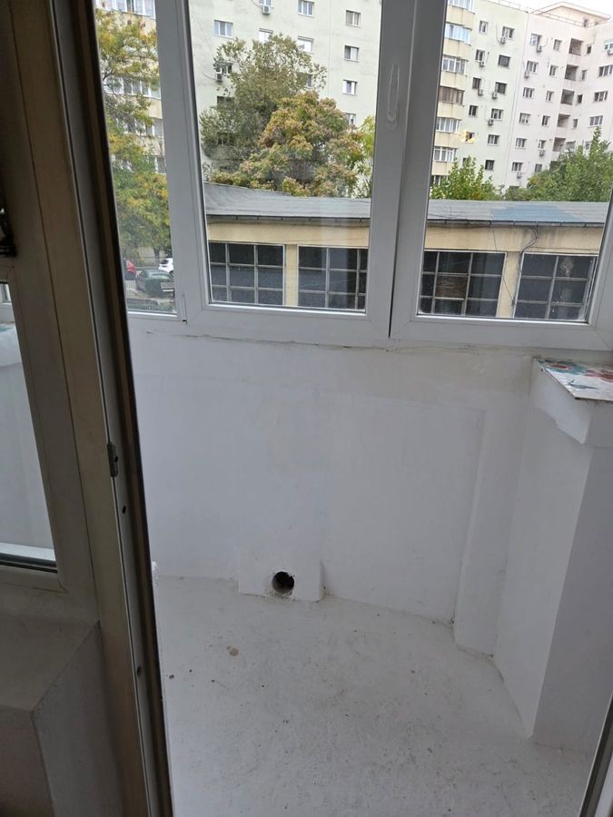 Apartament 4 camere 92mp, etaj 1, parcare inclusa, nemobilat, 2 băi, Mall Vitan - Poză 12