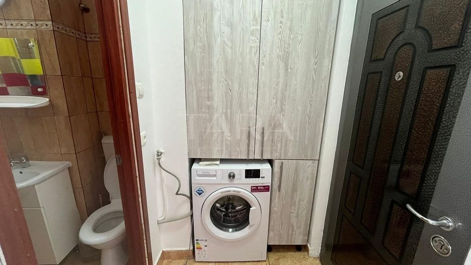 Garsonieră în zona Centrală – mobilată și utilată - Poză 4