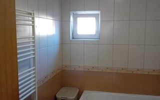 Apartament decomandat cu 2 camere, 56 mp, balcon generos și parcare. - Poză 8