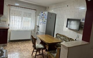 APARTAMENT DE ÎNCHIRIAT – 3 CAMERE | MICRO 20 - Poză 4