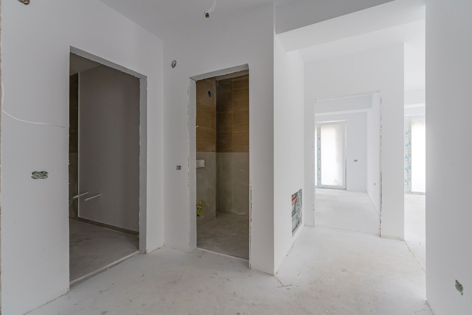 Apartament 2.5 Camere Sala Polivalentă | 59 mp Util + 18 mp Balcon - Poză 11